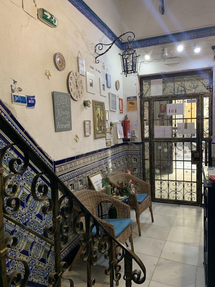 סביליה Pension Giraldilla מראה חיצוני תמונה